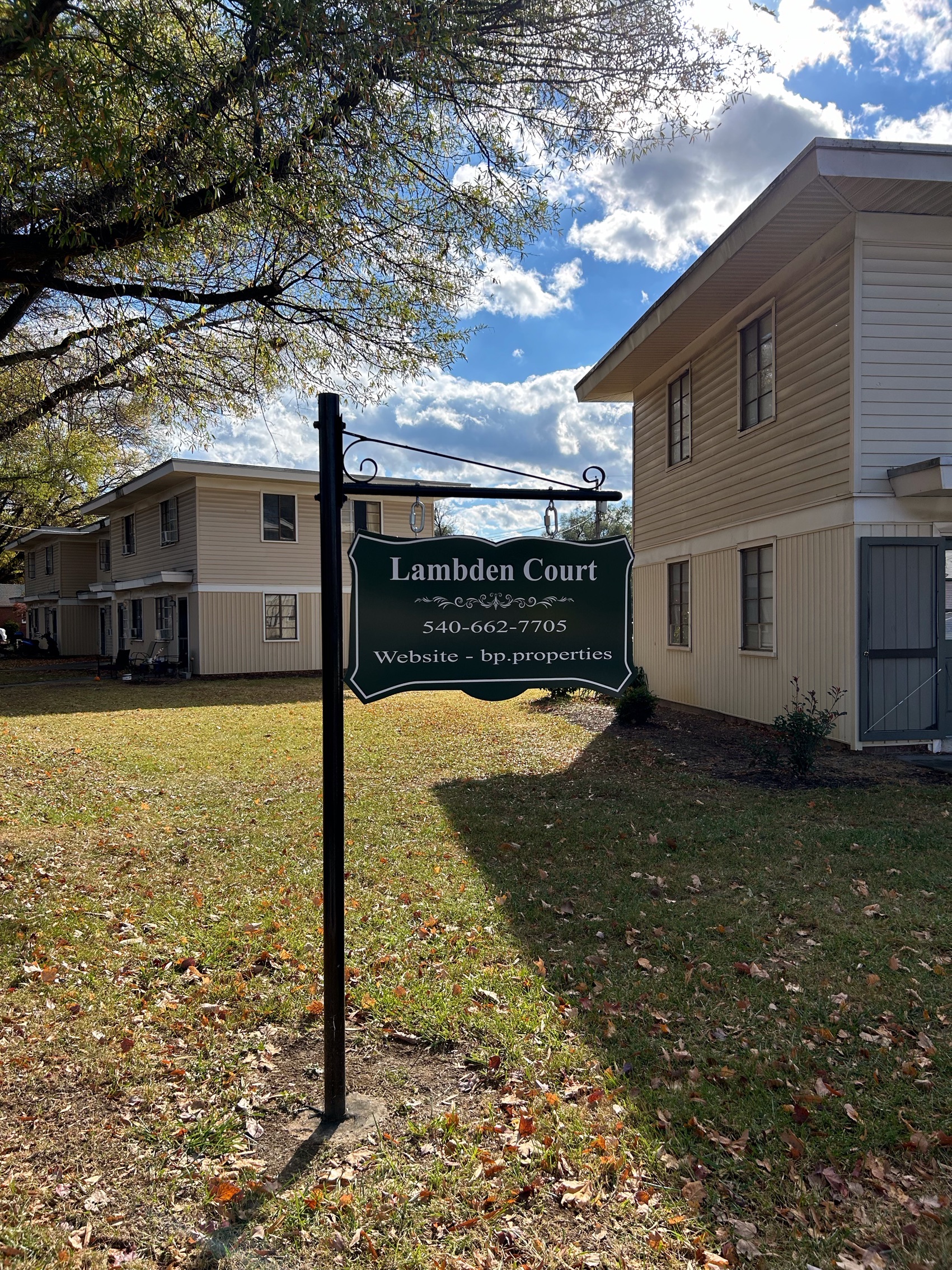 105 Lambden Avenue - 1