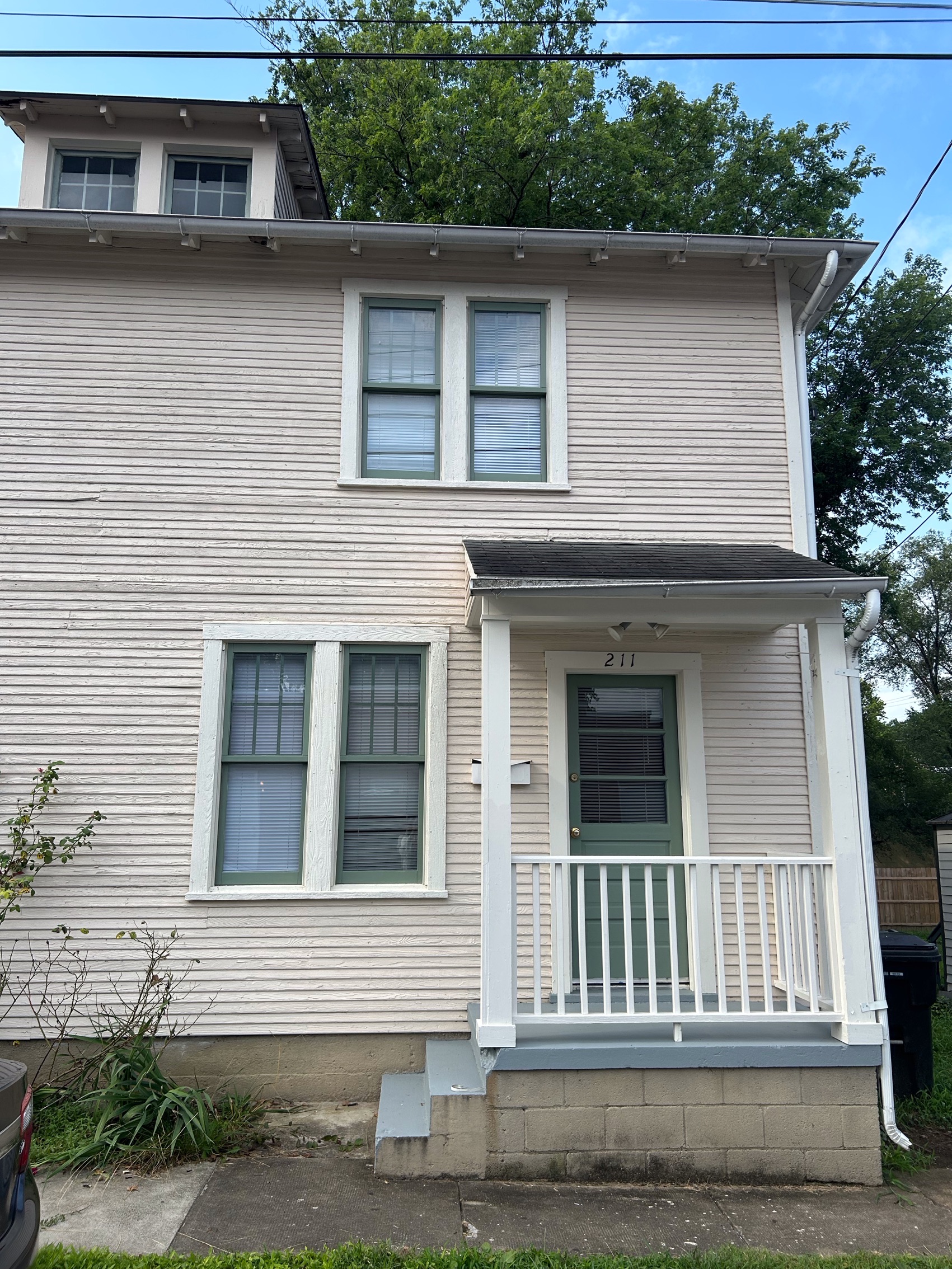 211 Sharp St.